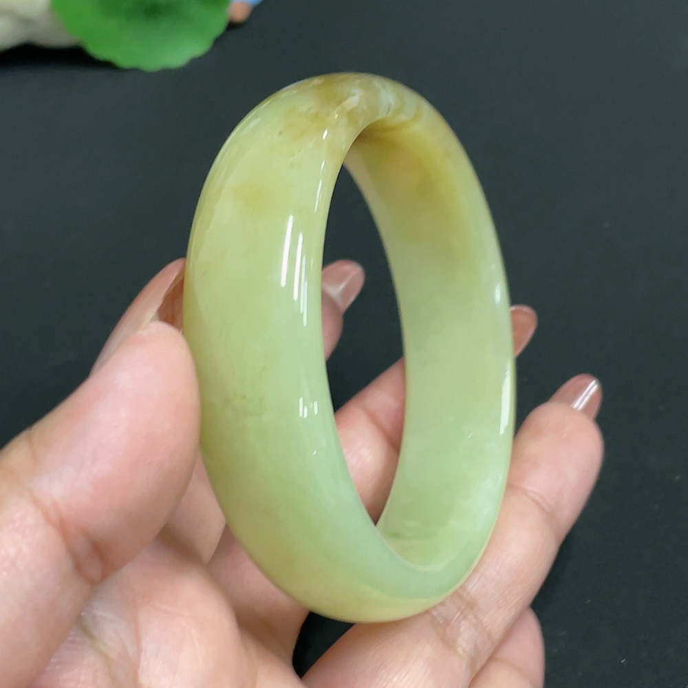 H35100455 Hetian Jade Round Bracelet Size 58.5 Total Weight Approx. 66.6g