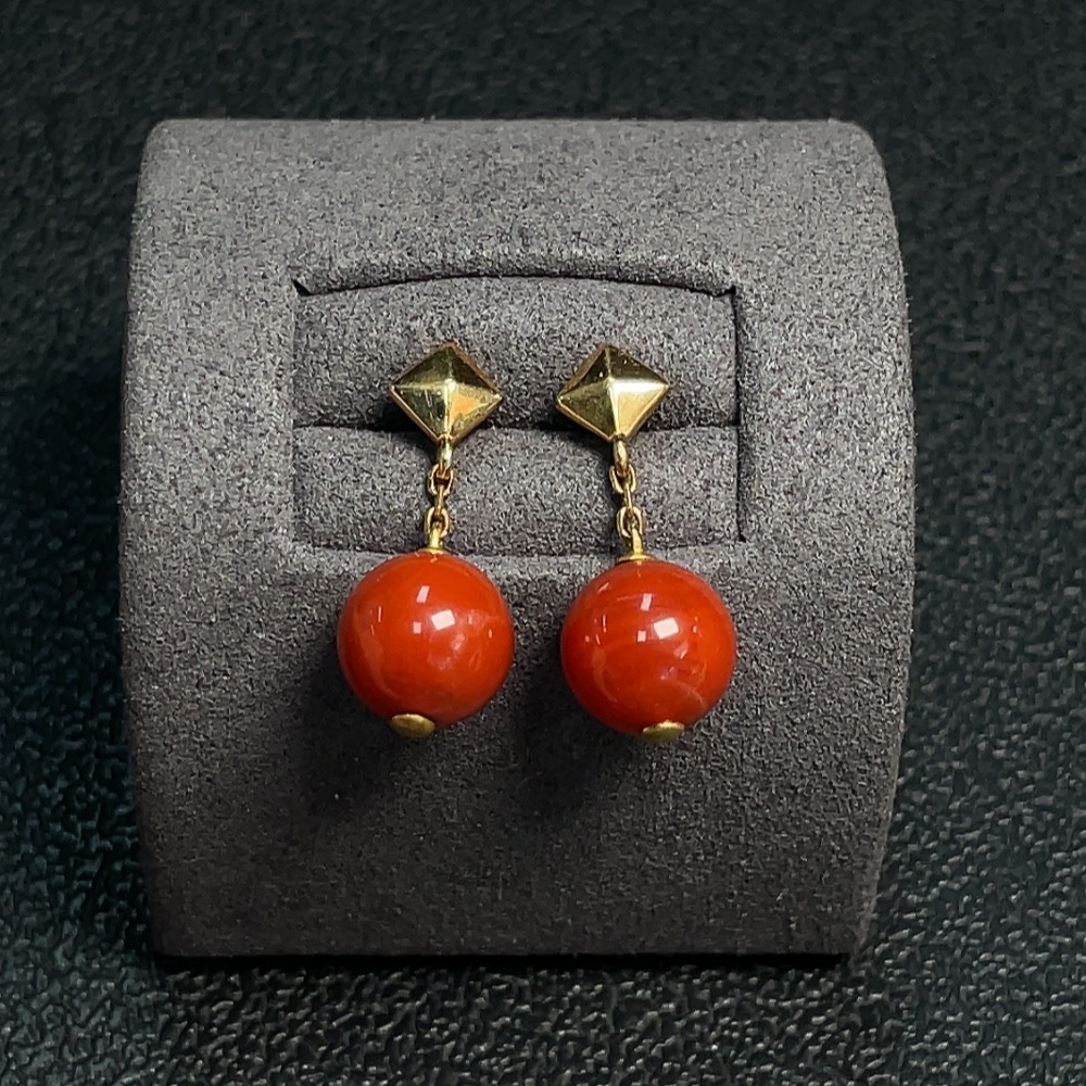 C31656553 Red Agate Earrings 18k Gold Approx. 2.85g 8.9mm