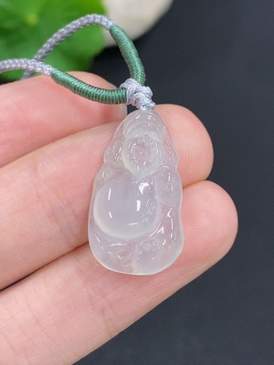 F42967549 翡翠财神挂件 货品总重量约3克（含绳重）