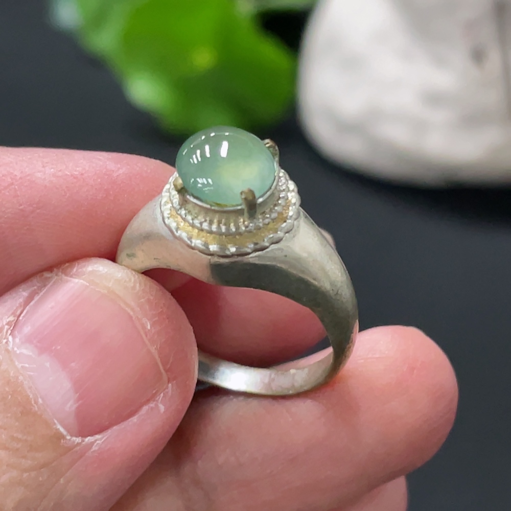 F34977839 Jadeite Cabochon Non-Gold Setting Total Weight Approx. 3.85g