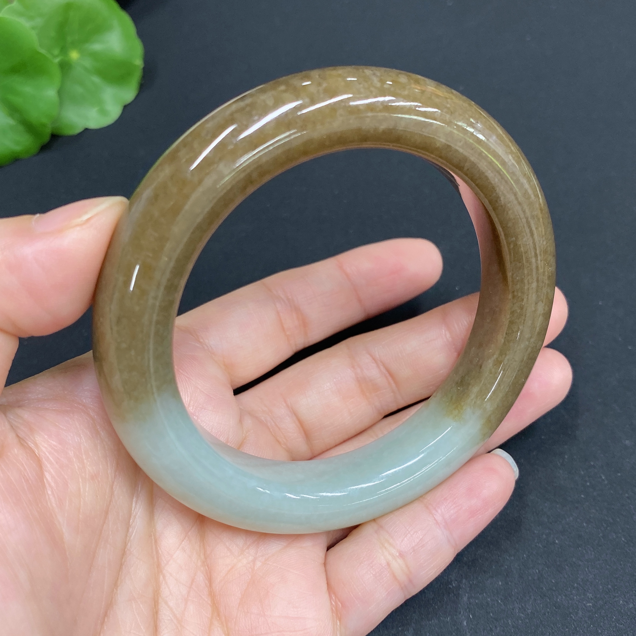 H33860007 Hetian Jade Round Bracelet Size 56.8 Total Weight Approx. 71.8g