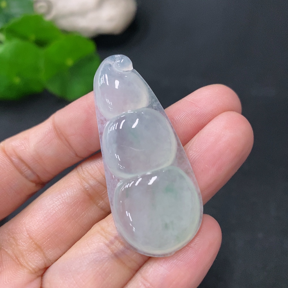 F31660801 Jadeite Pendant Lucky Bean Total Weight Approx. 8.32g