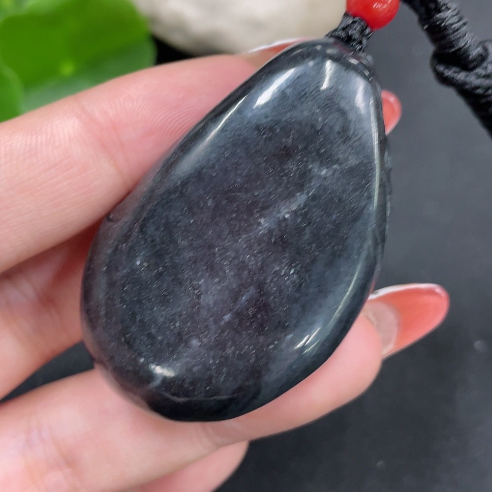 H34062709 Hetian Jade Pendant Zhong Kui