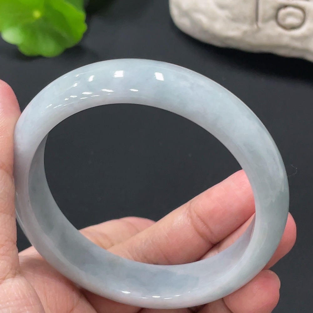 F27069869 Jadeite Round Bangle, Size 56.9, Total Weight Approx. 57.2g