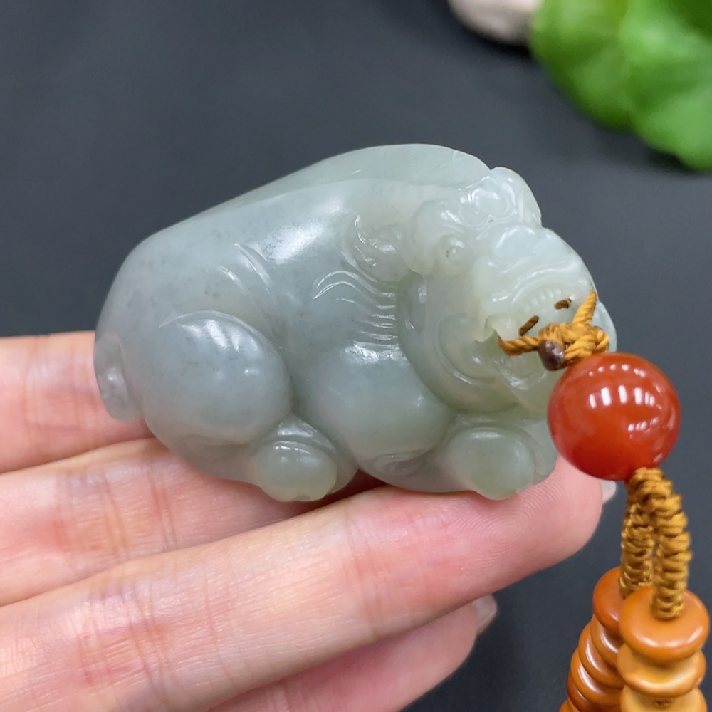 H23558640 Hetian Jade Handheld Piece Pi Xiu Chain Not Hetian Jade Total Weight Approx. (Including Chain) 88.3g