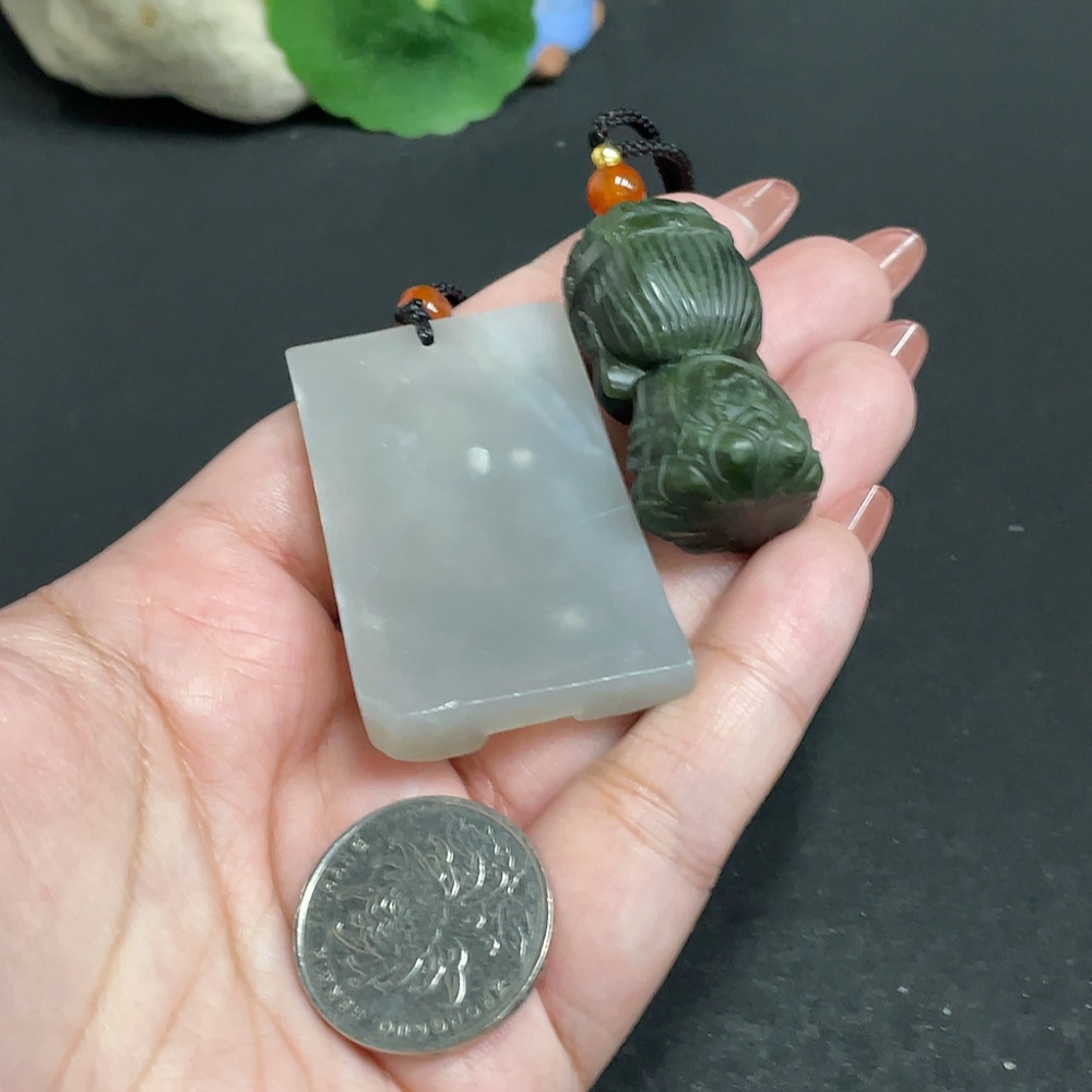 H34010397 Hetian Jade Pendant Landscape Guardian Deity