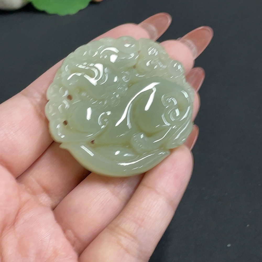 H35101308 Hetian Jade Pendant, Auspicious Beast, Total Weight Approx. 36.3g