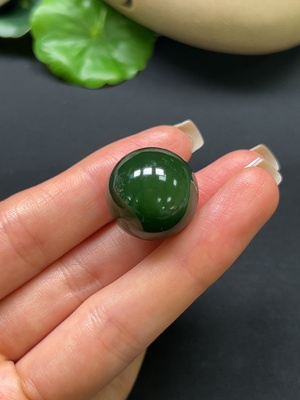 H46529638 和田玉珠子 卡20mm 总重约12.9g