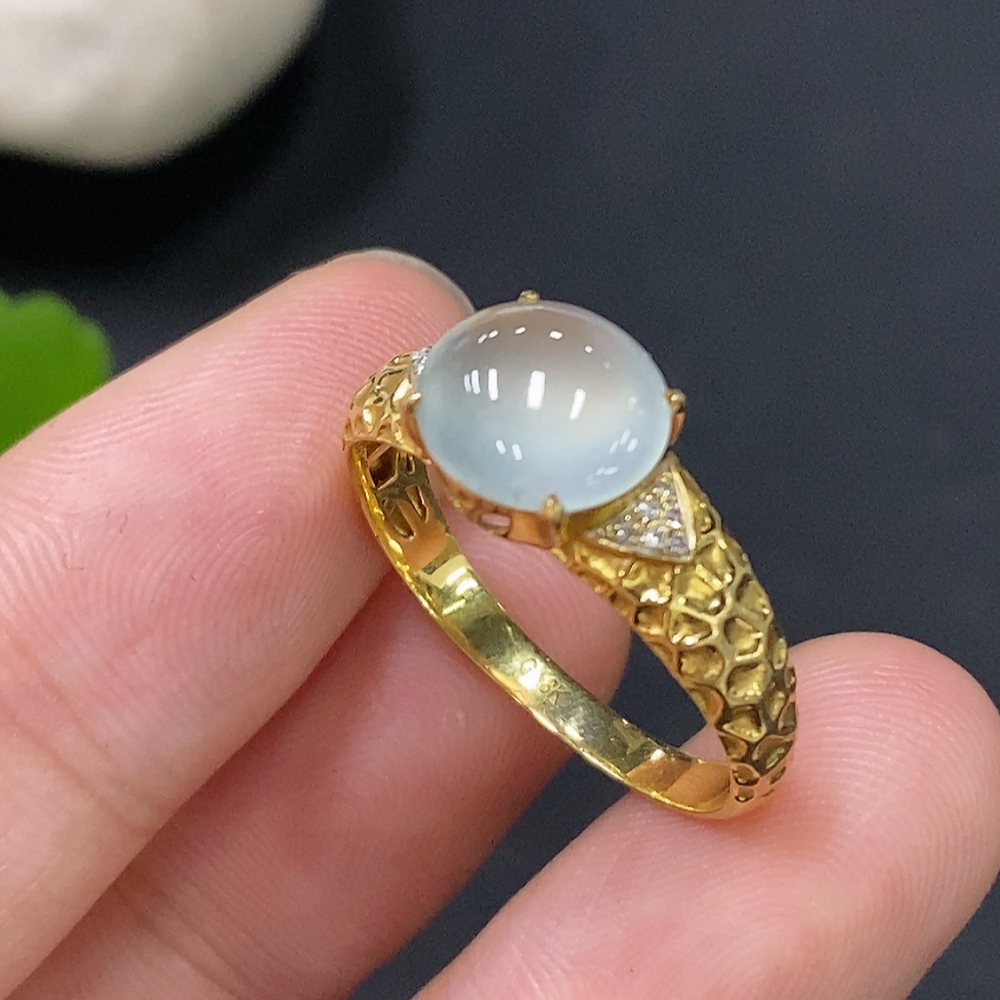 F29356425 Jadeite inlaid with 18k gold and diamonds, total weight approximately 2.42g, size 17