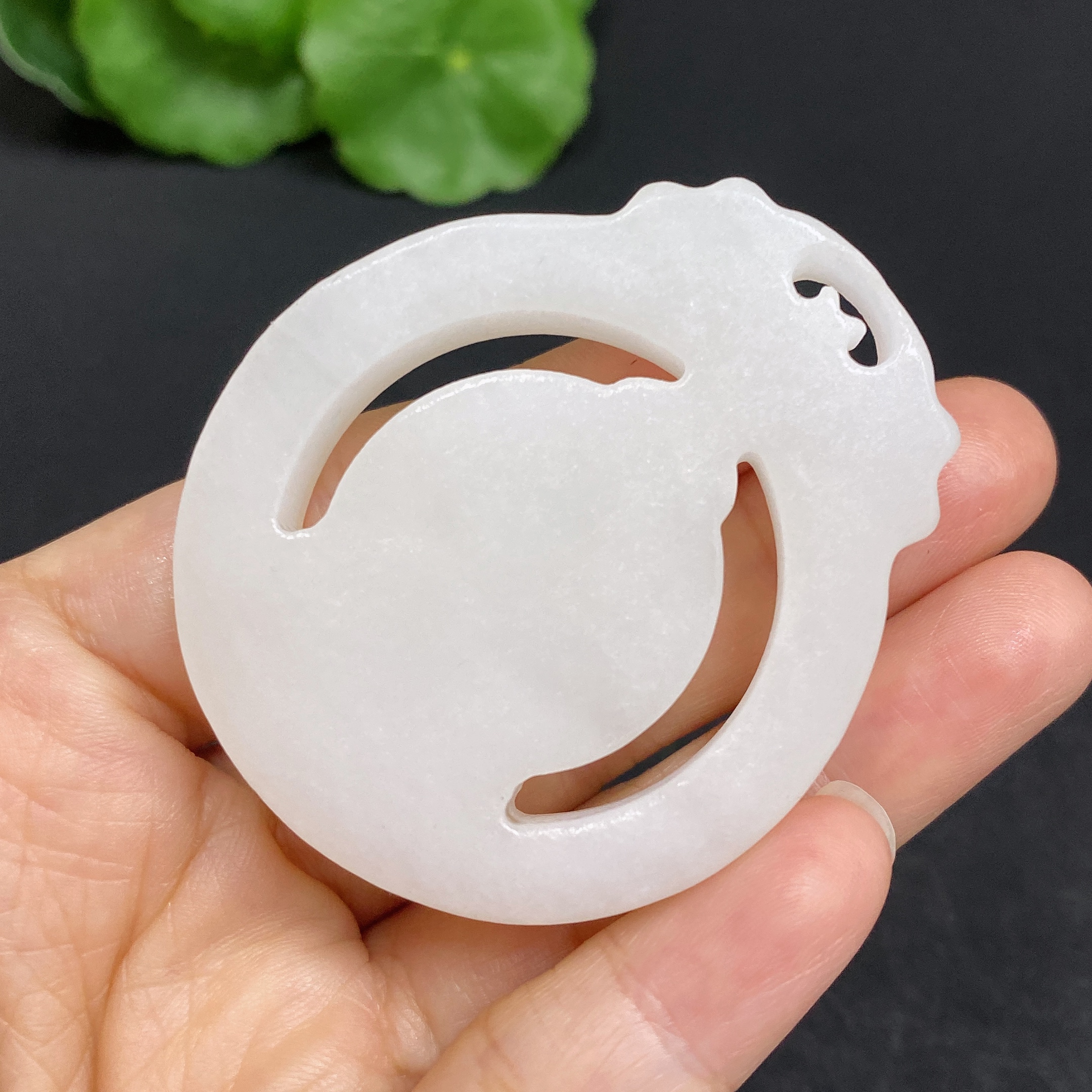 H32728283 Hetian Jade Pendant Guanyin Total Weight About 41g