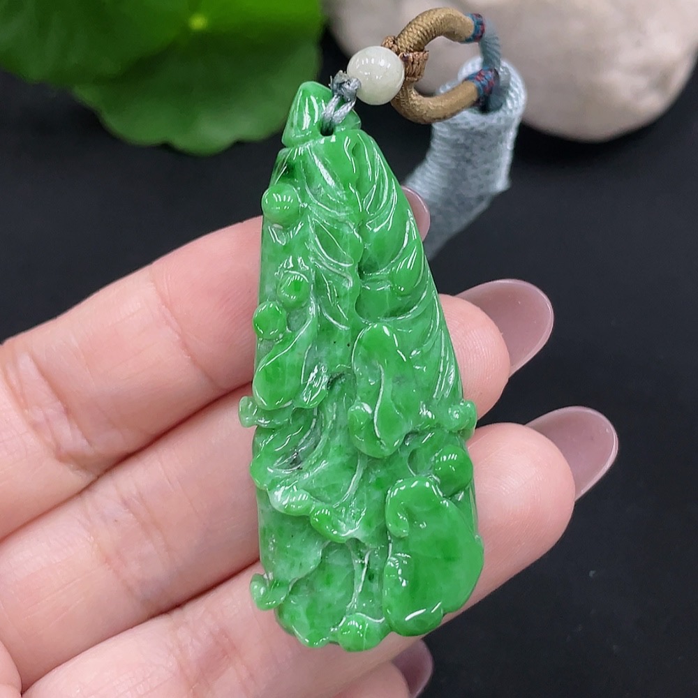 F28224903 Jadeite Cabbage Pendant Total Weight Approx. 21g (Including Rope Weight)