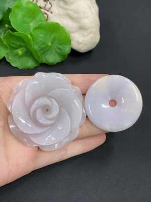 F46555673 翡翠挂件一手走