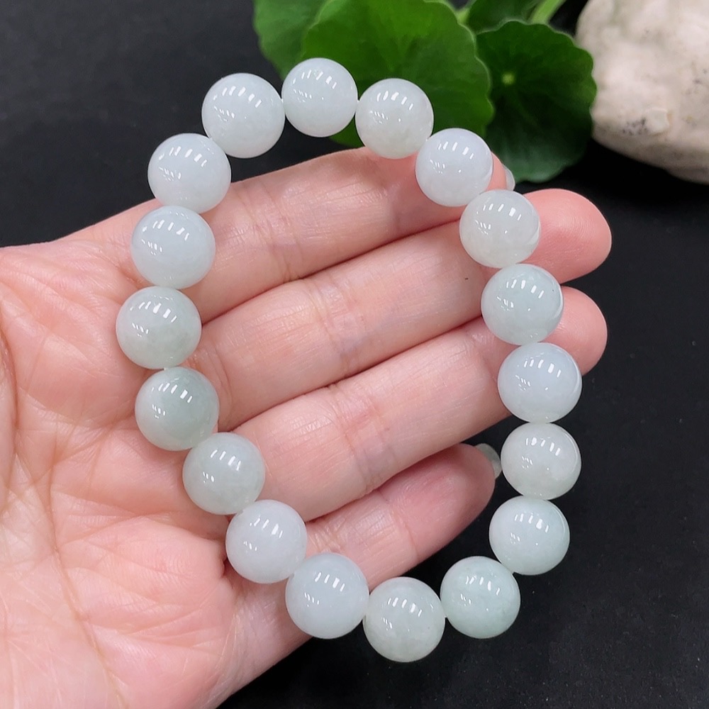 F31626800 Jadeite Bracelet, approximately 11mm, total weight about 40.3g