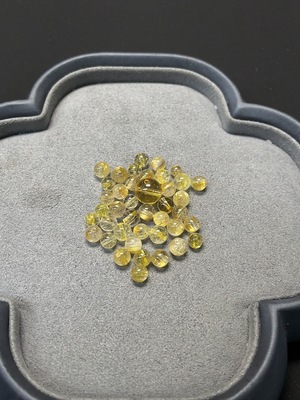 C46535983 水晶散珠 颜色成因未定 可见有机物 货品总重约10.77g 一手走 数量20+