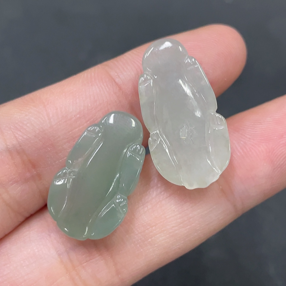 F20268576 Jadeite Pixiu Pendant Sell as a Lot