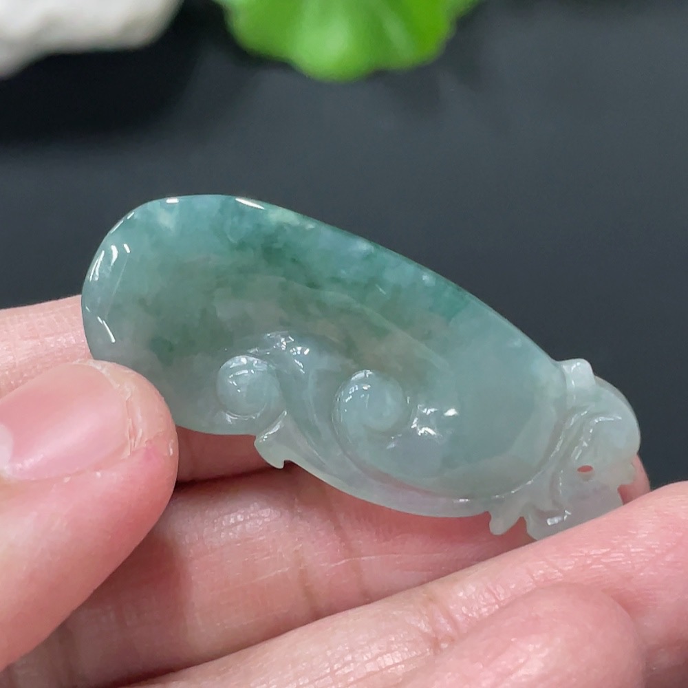 F27111226 Jadeite Ruyi Pendant Total weight about 6.28g
