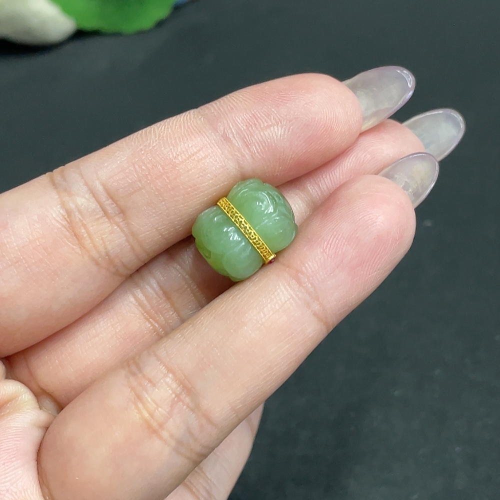 H34957080 Hetian Jade Jasper Inlaid Pendant 'Blooming Wealth'