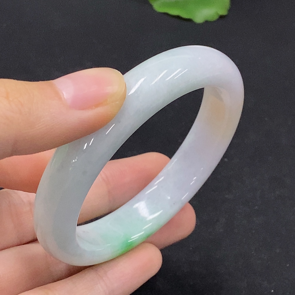 F32820351 Jadeite Round Bangle 52.8 Circumference Total Weight Approx. 47.86g