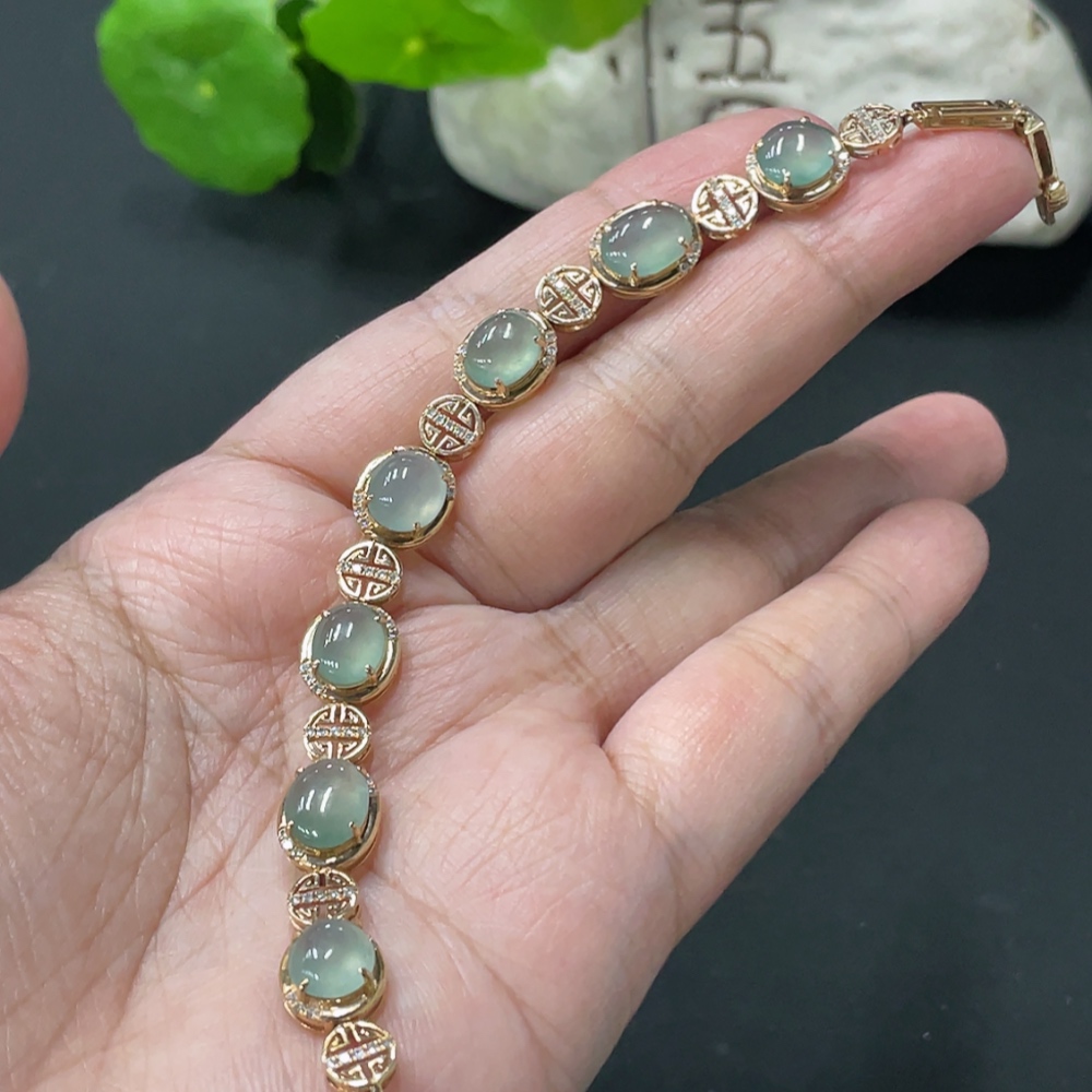 F35172266 Jadeite Cabochon Inlaid Bracelet, 18K Gold with Diamond Accents, Total Weight Approx. 11.6g