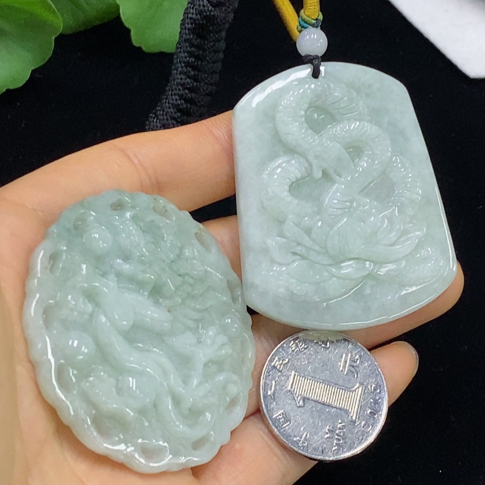 F35114076 Jadeite Zodiac Snake/Dragon Pendant Sell as a Lot