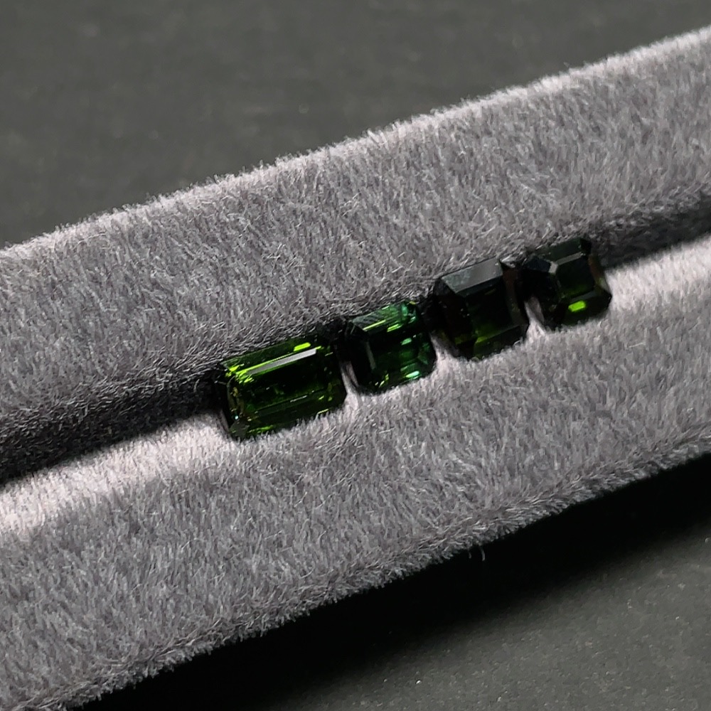 C30475424 Tourmaline Rough Stone Total Weight Approx. 9.50 Carats Wholesale Lot