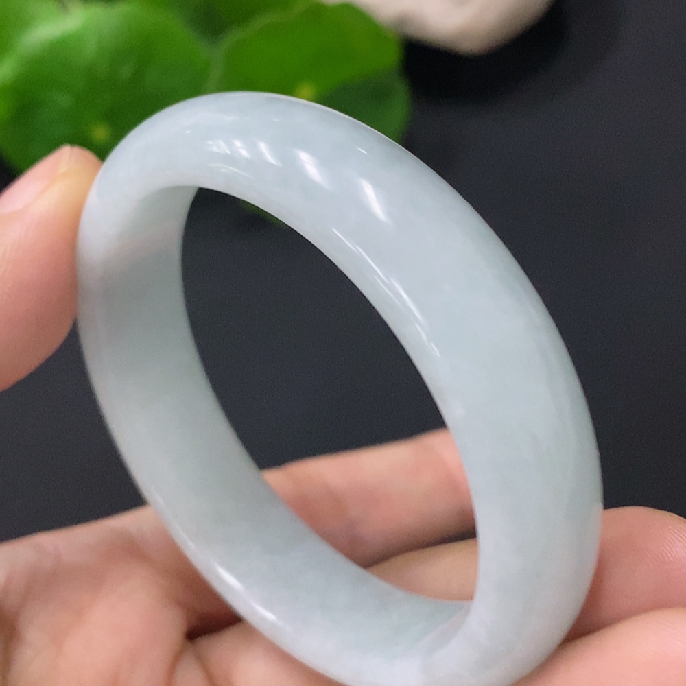 F30523889 Jadeite round bracelet, inner diameter 46.8mm, total weight approximately 34.13g