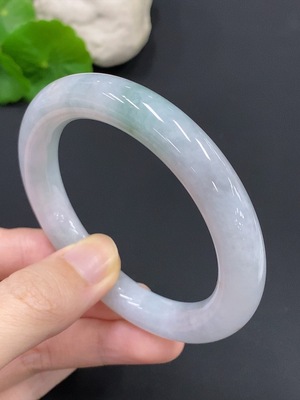 F23563862 JadeiteRound Bangle, Loop Size 55.5, Total Weight 58.270g