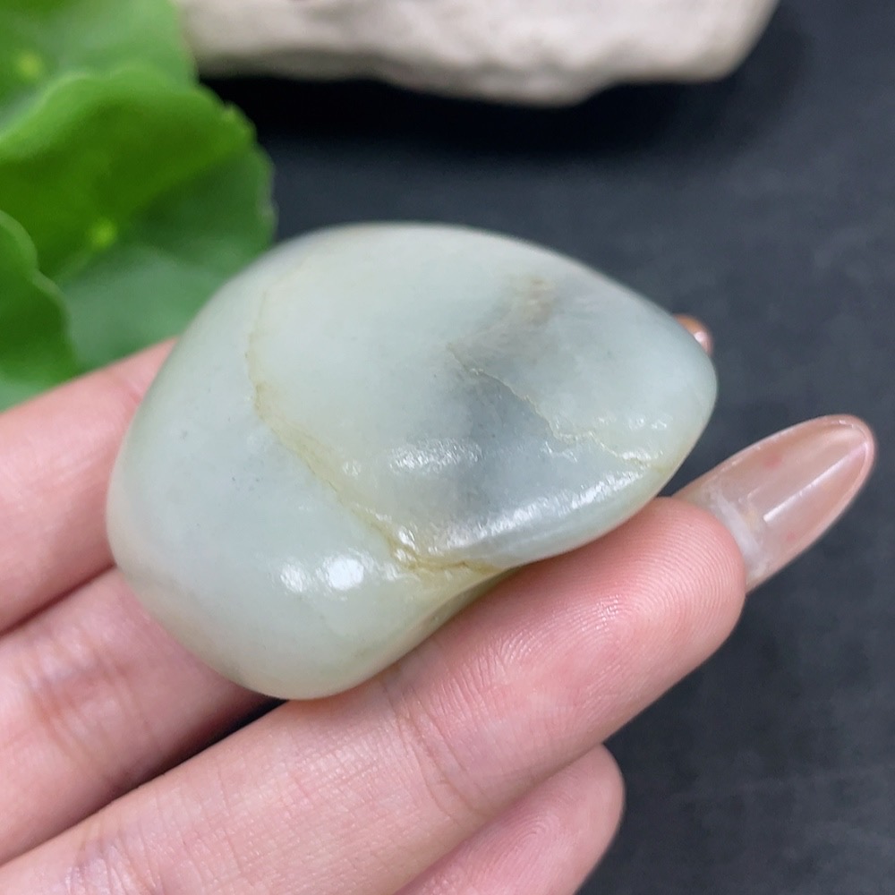 H32823308 Hetian Jade  Undetermined skin color origin  Total weight about 63.9g