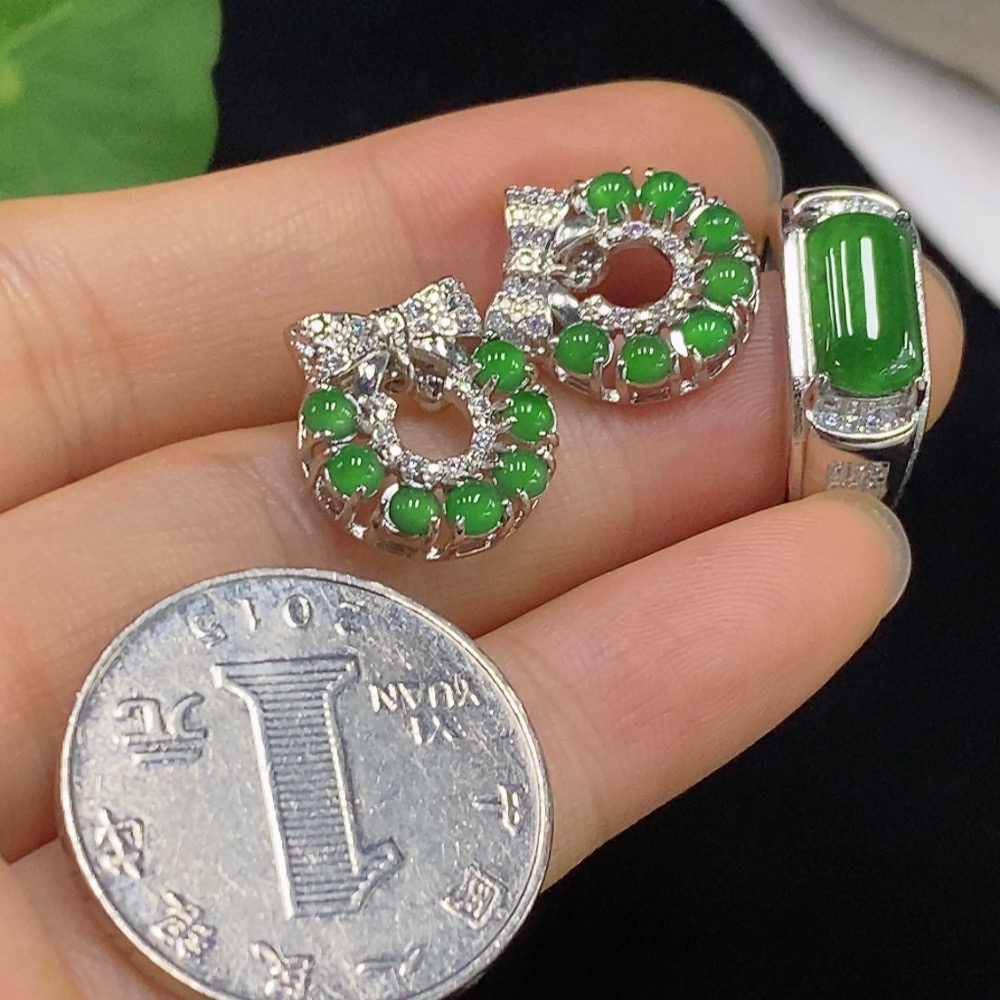 F32789291 Jadeite Inlaid Earrings/Ring Non-Gold Adjustable