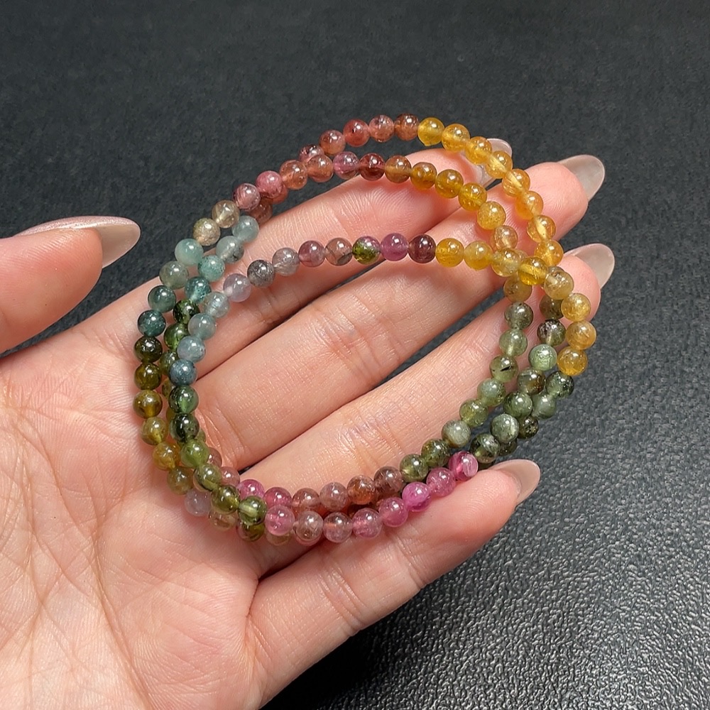 C34952487 Tourmaline Bead Strand with Visible Organic Matter and Other Mineral Components, Total Weight Approx. 17.71g, Bead Size About 4.4mm