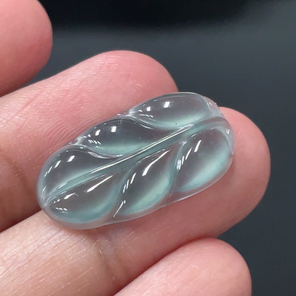 F28259901 Jadeite Leaf Inlay Piece