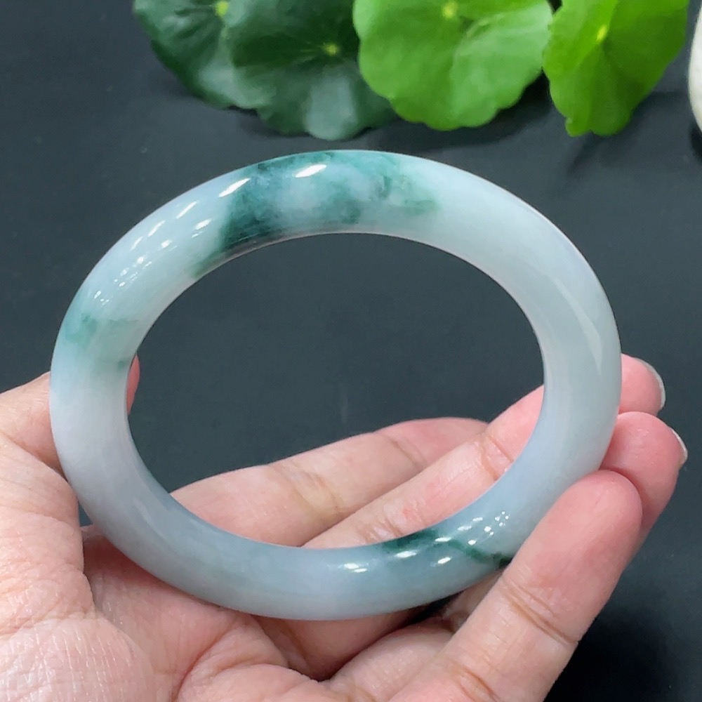 F18956826 Jadeite Round Bangle Size 53.1 Total Weight 48.066g