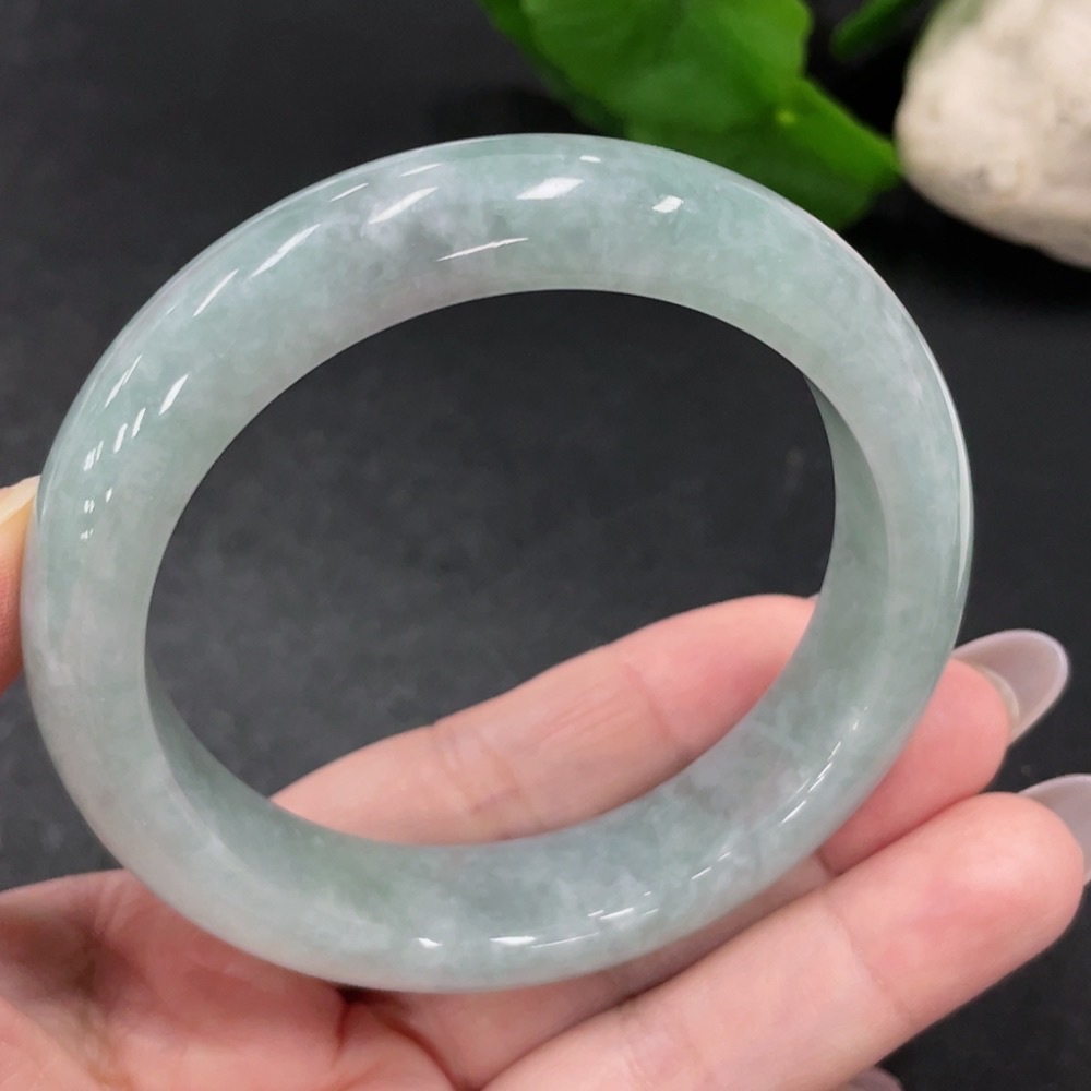 F32708896 Jadeite Round Bangle Size 59 Total Weight Approx. 77.2g