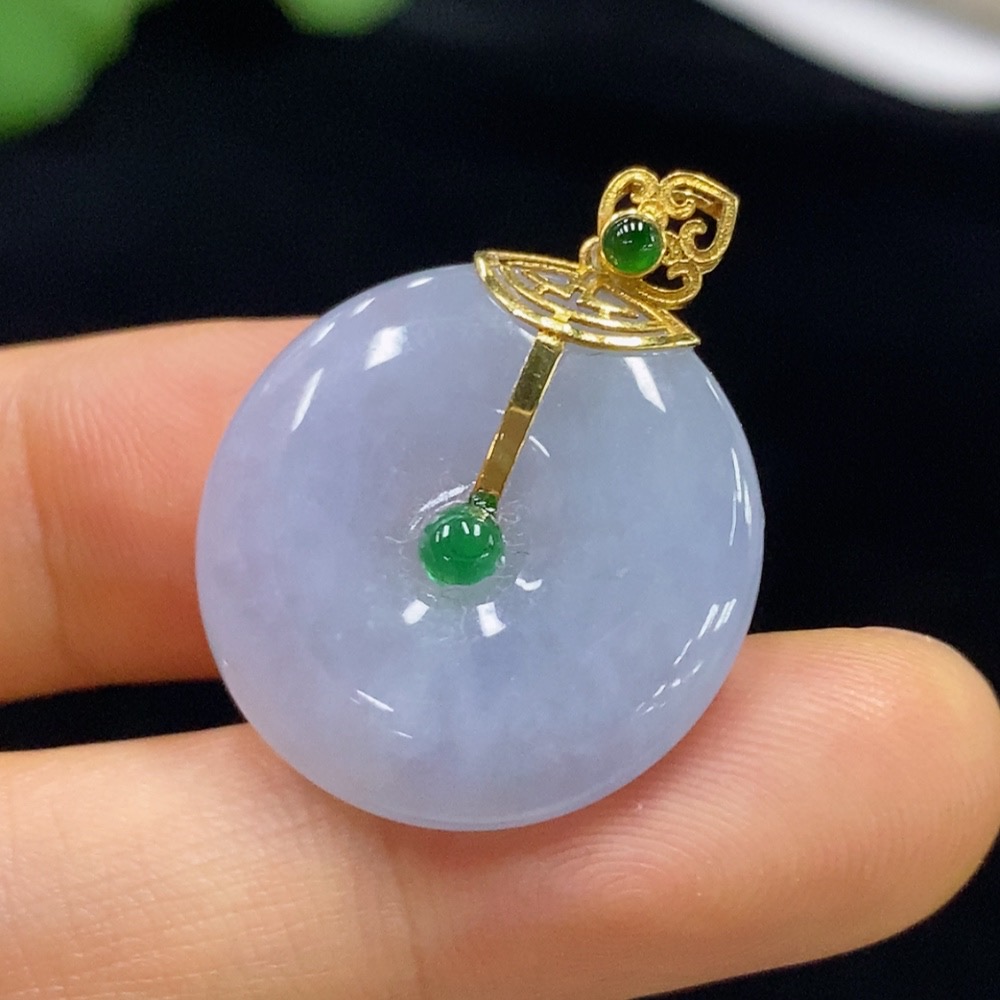 F34947612 Jadeite Peace Knot Pendant 18k Total Weight Approx. 5.49g With Non-Grade A Beads