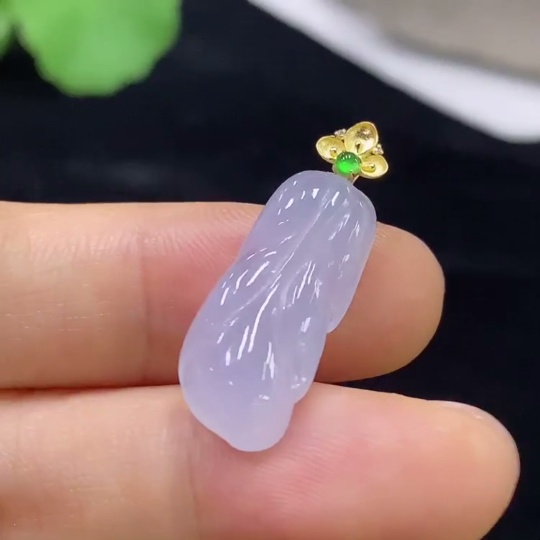 F32732192 Jadeite Pendant 18K Total Weight Approx. 2.64g