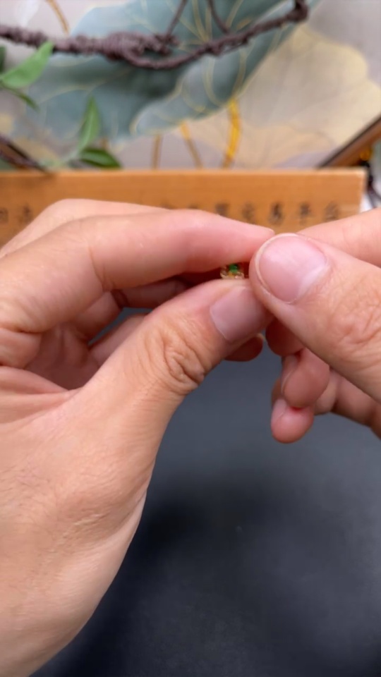 F34059170 Jadeite cabochon stud earrings pair non-gold setting total weight approx. 0.7g