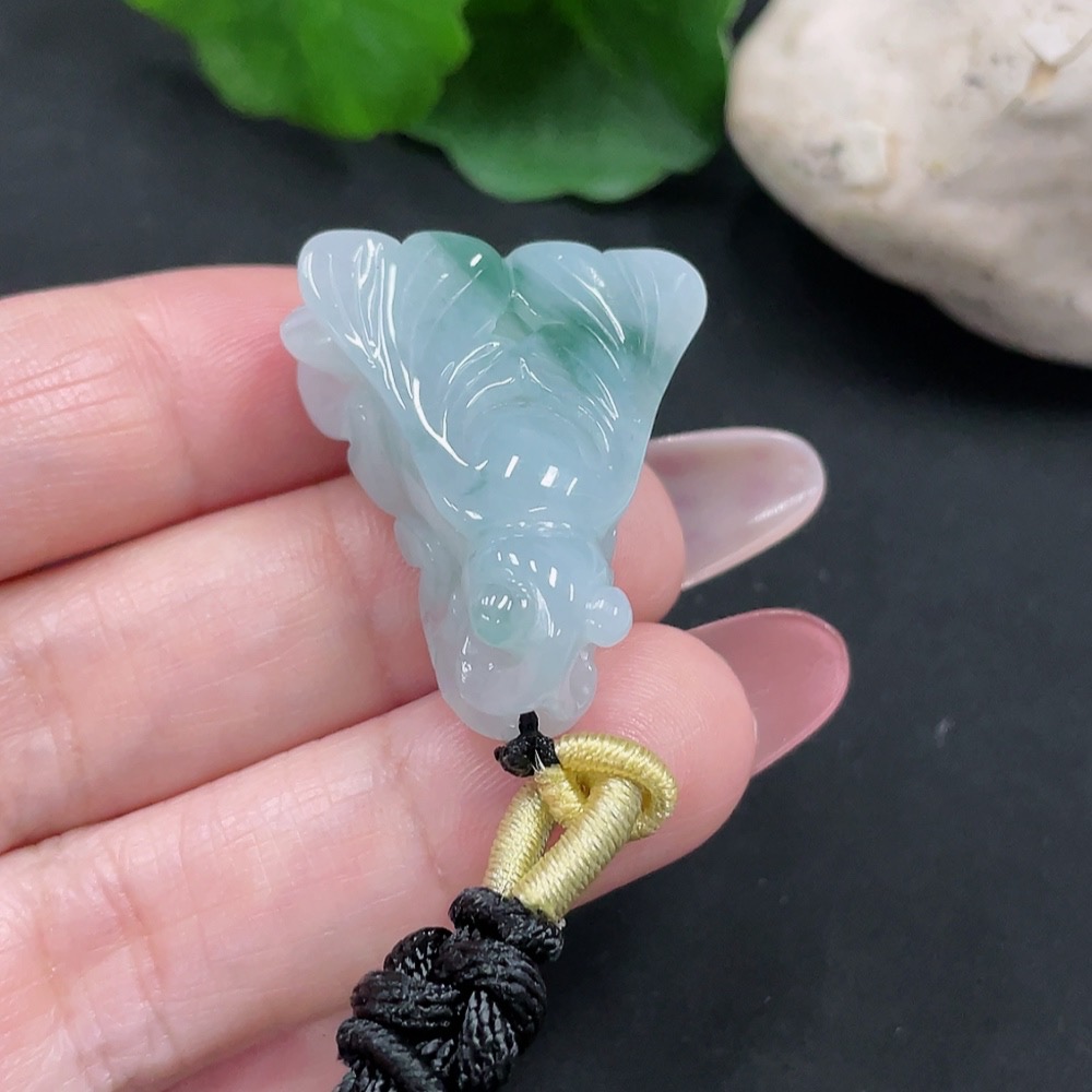 F34032858 Jadeite Pendant Total Weight About 16.7g (Including Rope Weight)