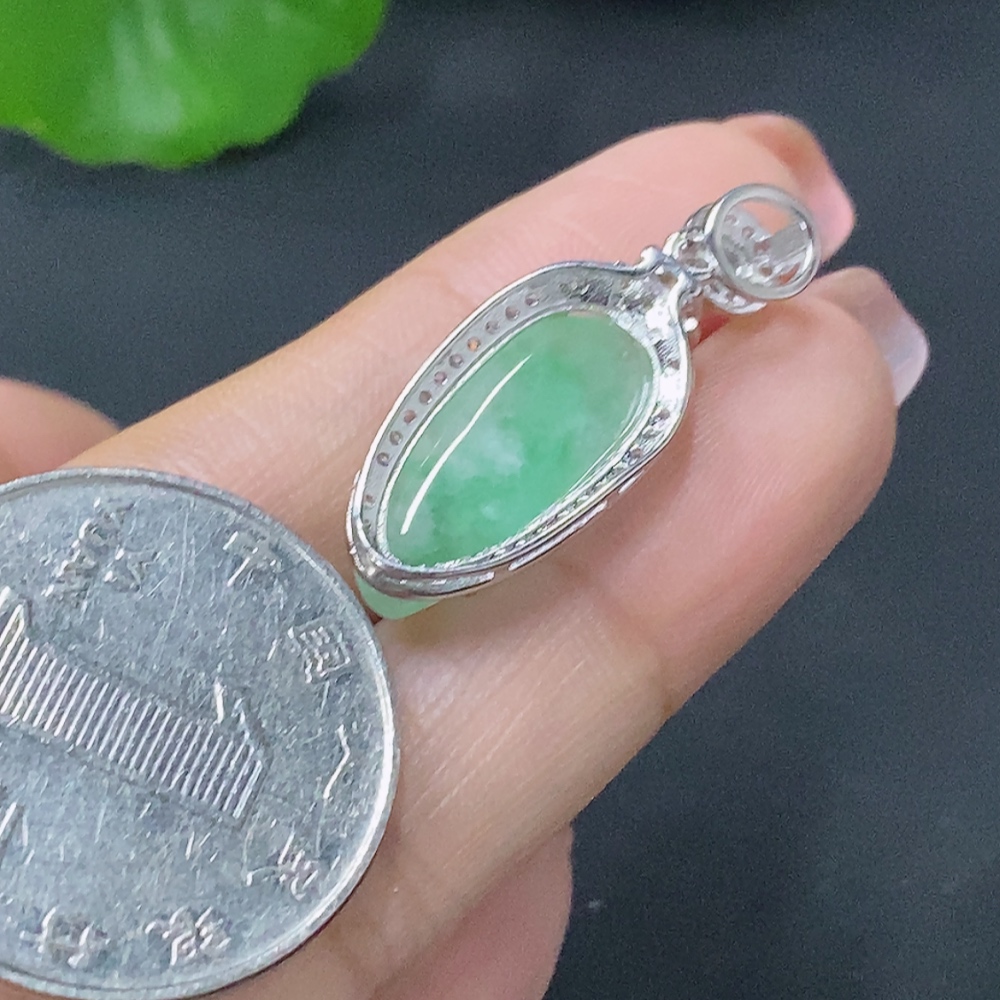 F27116405 Jadeite Inlaid Blessing Melon Pendant Non-Gold Matching Beads Non-Grade A Total Weight Approx. 2.69g