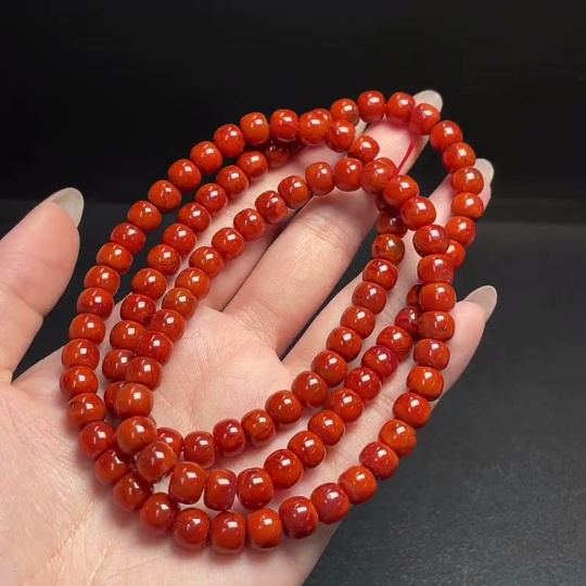 C34992344 South Red Agate Bead Strand with Visible Organic Matter, Total Weight Approx. 65.81g, Size About 7.5mm