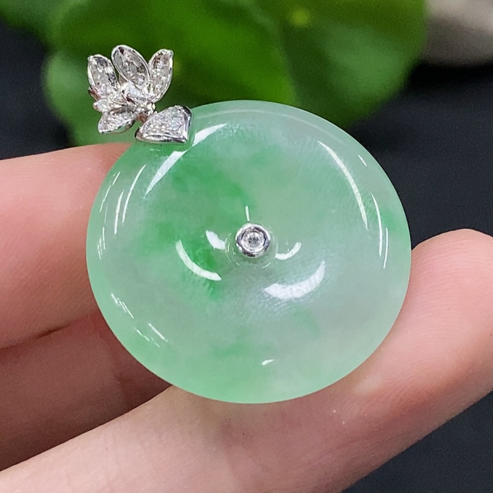 F33947176 Jadeite Safety Buckle Pendant 18K Gold Total Weight Approx. 5.9g (With Diamond Accents)