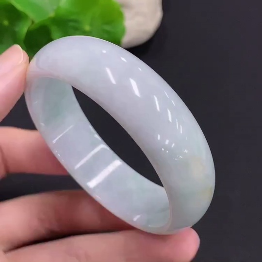 F30513919 Jadeite Round Bangle Total Weight Approx. 56.5g Size 56
