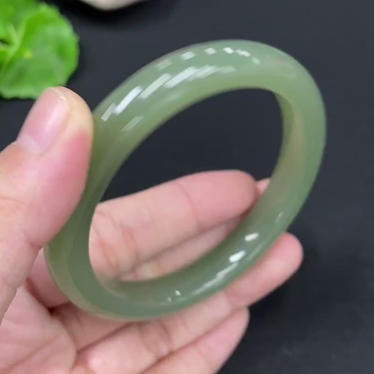 H28246029 Hetian Jade Round Bracelet Size 54.8 Total Weight Approx.40g