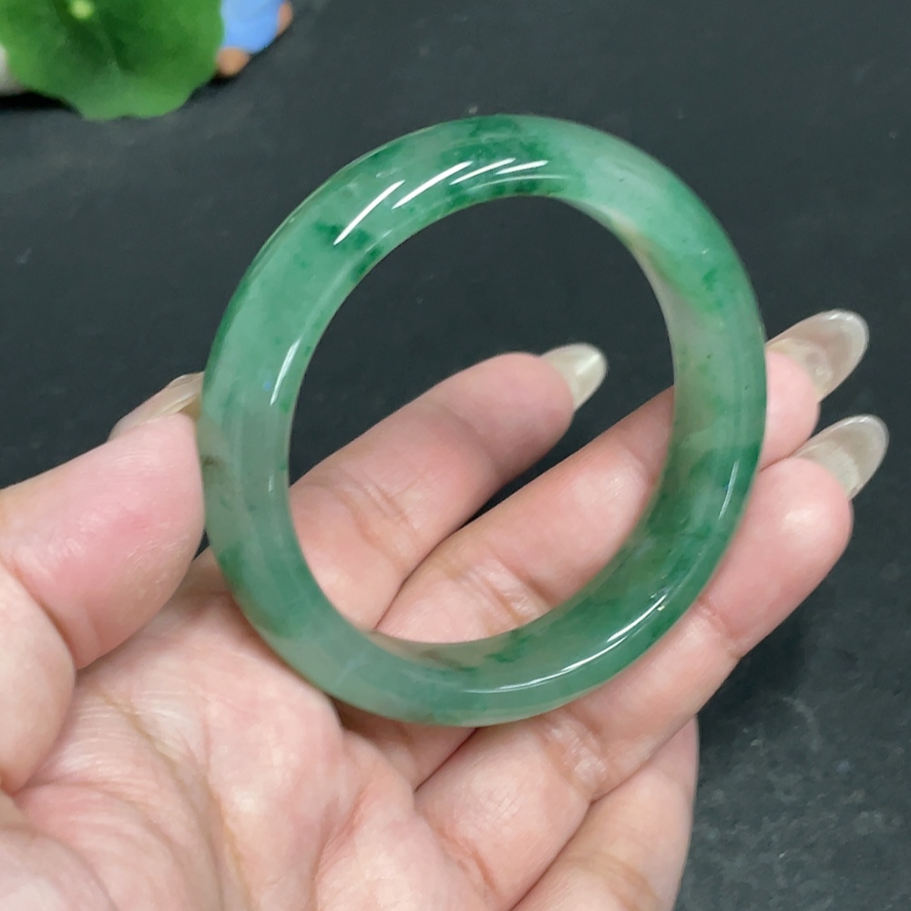 H30551772 African Emerald (Dulong Jade)