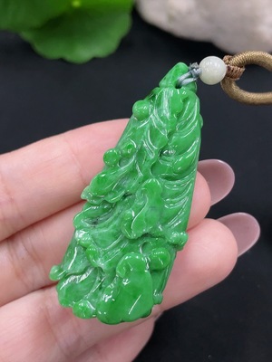 F28224903 Jadeite Cabbage Pendant Total Weight Approx. 21g (Including Rope Weight)