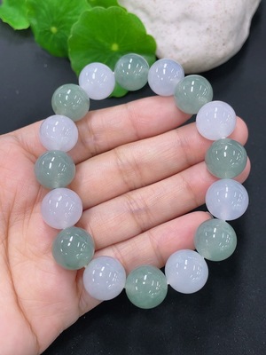 F41935178 翡翠手串 卡12.3mm左右 货品总约重51.47g