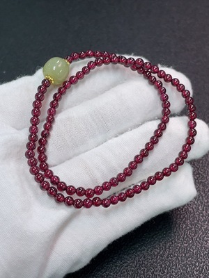 C32743687 Garnet bead chain with Hetian jade, non-gold, total weight approximately 11.08g, bead size about 3.5mm