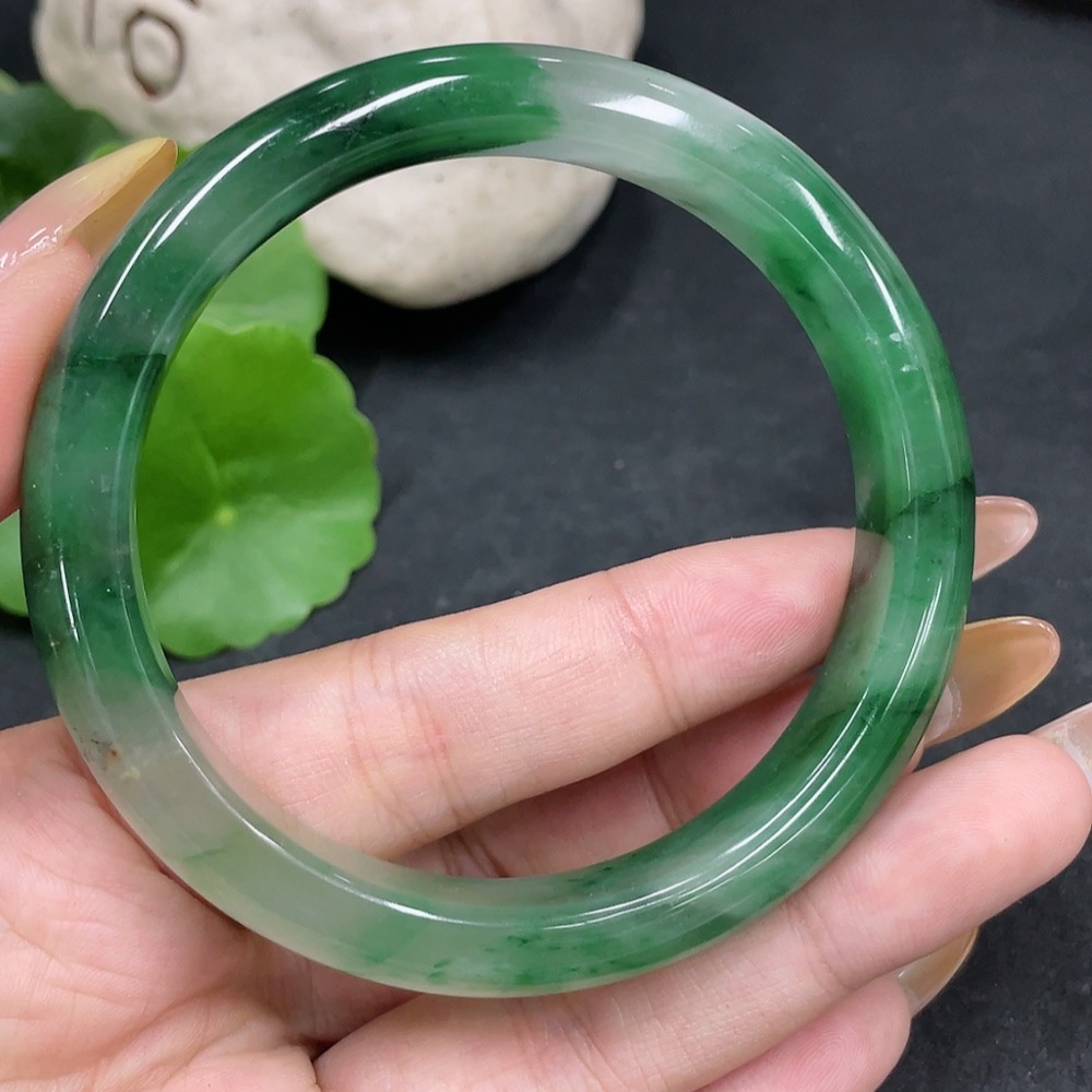 H32776686 African Emerald (Dulong Jade)