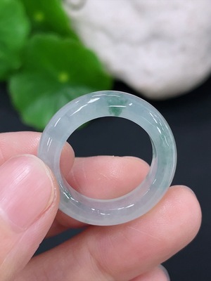 F41897888 翡翠戒圈 圈口14 货品总约重4.14g