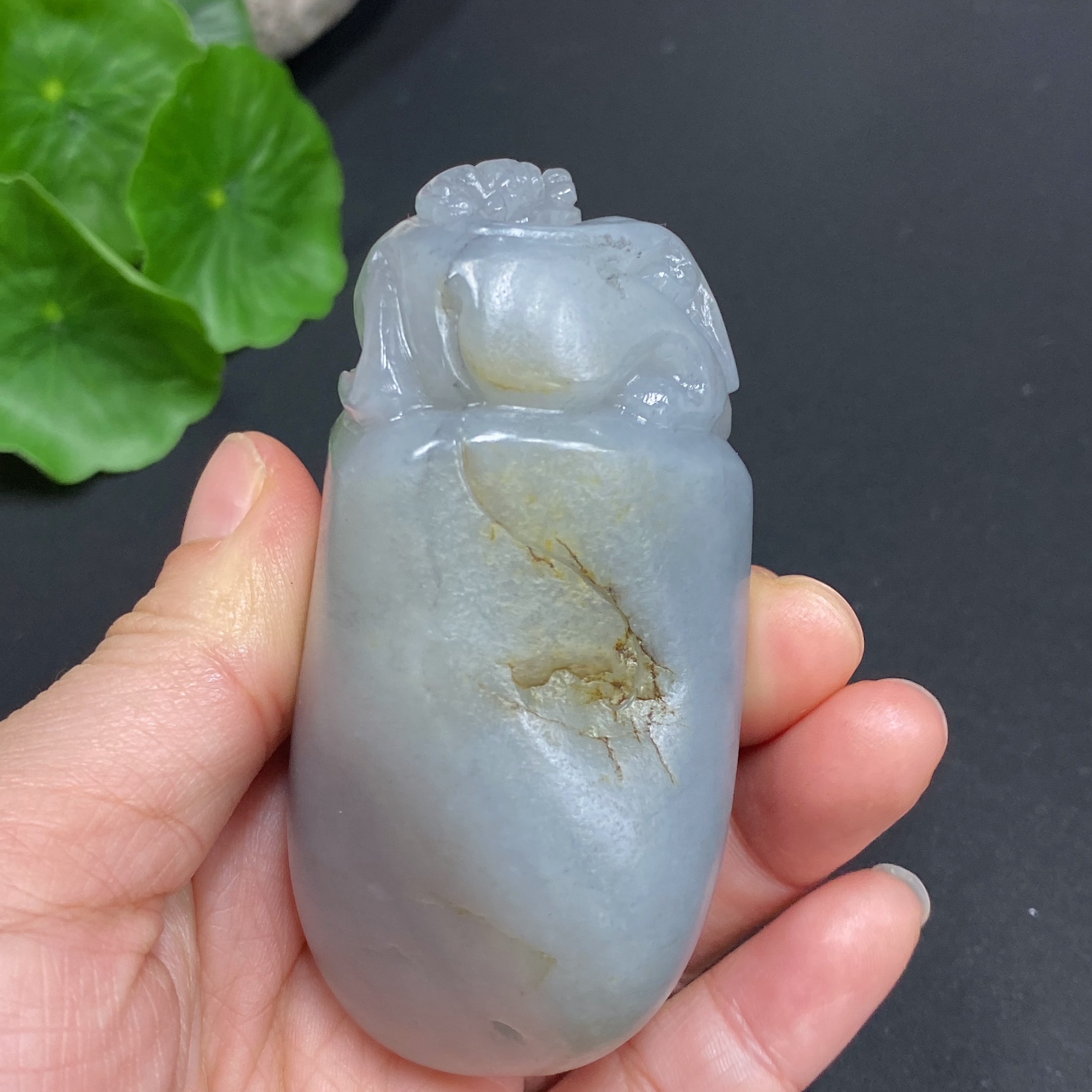 H24758624 Hetian Jade Handheld Piece, Auspicious Beast, Total Weight Approx. 159.4g, Undetermined Skin Color Origin