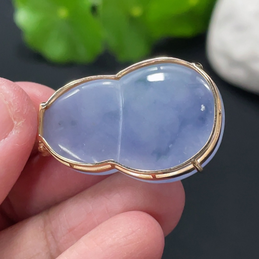 F30557910 Jadeite Gourd Inlaid Pendant 18K Gold Inlaid Total Weight Approx. 10.79g